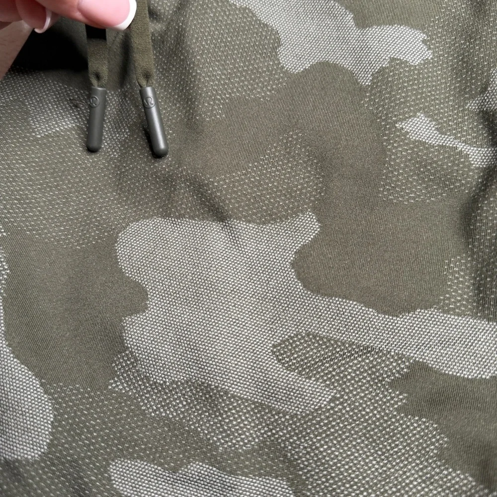 Lululemon T.H.E. Short 7